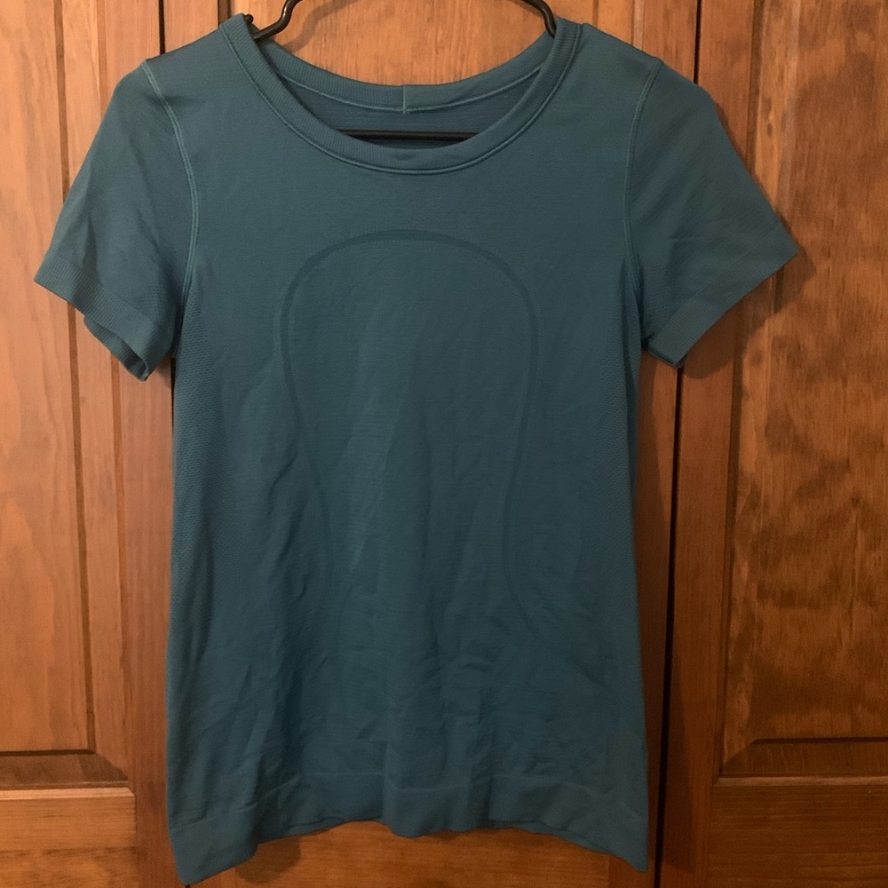 Lululemon Swiftly Tech Relaxed Fit Tee